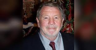 Edmund Crump's Instagram, Twitter & Facebook