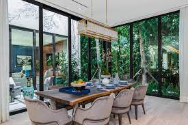 Shop our tropical dining table selection from the world's finest dealers on 1stdibs. 15 Thrilling Tropical Dining Room Interiors That Will Impress You