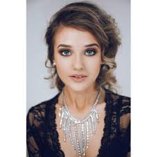 Charlotte Redmond's Instagram, Twitter & Facebook