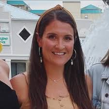 Gloria Larkin's Instagram, Twitter & Facebook