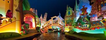 Disneyland Paris Rides It S A Small World Disneyland Paris Disneyland Paris Attractions Disneyland Paris Rides