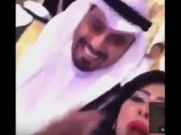تصدر اسما كلا من الناشط الكويتي يعقوب بو شهري والمدونة السعودية فاطمة الأنصاري، محركات البحث ومواقع التواصل الاجتماعي، خلال الساعات الماضية بعد الإعلان رسمياً عن عقد قرانهما. Ø¨Ø§Ù„ÙÙŠØ¯ÙŠÙˆ Ø²ÙˆØ§Ø¬ Ø§Ù„ÙÙ†Ø§Ù† Ø¹Ø¨Ø¯Ø§Ù„Ù„Ù‡ Ø¨ÙˆØ´Ù‡Ø±ÙŠ Youtube