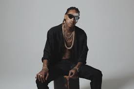Young khalifa is part of a generation of new rappers, along with drake, kid cudi and others, who came up through internet mixtapes. The 4 Pillars Behind Wiz Khalifa S Multimillion Dollar Career