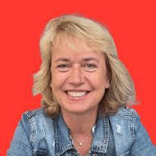 Marion Bastian's Instagram, Twitter & Facebook