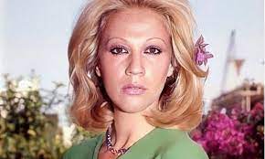 Ανάμεσά τους ξεχώρισαν τέσσερις τραγικές. 6xuylwf Arf66m