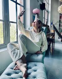 Maybe you would like to learn more about one of these? Evi Hanssen S Feet Wikifeet