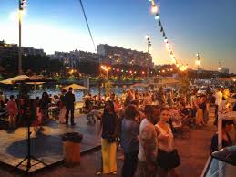 La Javelle Guinguette Effervescente Paris Photos Paris Photo