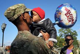 These Military Homecoming Photos Show Why Veterans Day Is Worth Celebrating Surprise Military Homecomings Military Homecoming Soldier Homecoming