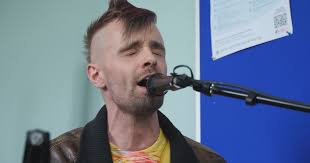 Ex-US5-Sänger Chris Watrin sucht Logopäden in Dresden