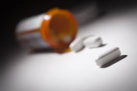 The protagonist can use a skill card to teach adverse resolve to his personas. Eruptiile Medicamentoase