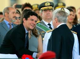 Resultado de imagem para moro venda de vantagens imagens