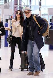 Matthew bell tries to hang out with mrs clooney. Amal George Clooney Hollywoods Power Paar Gala De