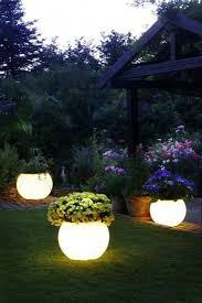 15 idees geniales et pas cheres pour le jardin avec images comment amenager son jardin jardins idees jardin