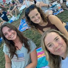 Darla Rhodes's Instagram, Twitter & Facebook