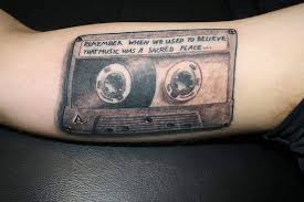 Sie wollten einen film sehen, aber es gibt einen stromausfall. Mehr Als Korperschmuck Tattoos Mit Therapeutischer Wirkung
