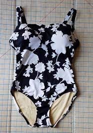 Lands End Slender One Piece Swimsuit Womens Size 8 C Black White Floral Cup Landsend Onepiece One Piece Women Swimsuits Swimsuits