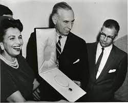 The original thief, according to legend, died a slow and painful death, while the later owners. History Of The Hope Diamond Smithsonian Institution