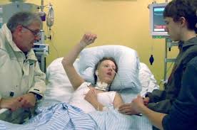 Las consecuencias de un derrame cerebral son nefastas si no se detecta a tiempo y para una gran parte de las víctimas mortal. Joven Con Muerte Cerebral Desperto Cuando La Preparaban Para Donar Sus Organos Nuestro Mundo Al Reves