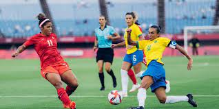 Nesta manhã (21), ela fez sua estreia nas olimpíadas de tóquio marcando dois gols na goleada de 5x0 na seleção chinesa. 1qejrpviduh3rm