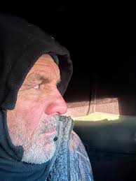 STATE OF THE UNION, AFTER FOUR HOURS ON STAND! EYEBALLS…STILL SWIVELLING  HEART…STILL REVVING BRAIN…STILL QUESTIONING, RIGHT STAND? WRONG STAND?  HOPES…STILL HIGH DESPAIR…STILL WAITING IN THE WINGS BLADDER…STILL PISSED  ABOUT FORGETTING THE BOTTLE