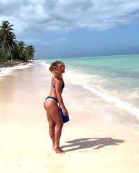 In 2006, she released her first album with the band sugarloaf, following with a concert dvd. Alkalmazkodni Hofeher Ne Tedd Der Heni Bikini Cbpconstructorsllc Com
