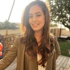 Mira hair oil contains only 100% natural and organic ingredients that range from fruits to herbs to 17 other components that the brahmi women of south india have been using for over 5000 years! Mira Rajput Kapoor S Homemade Hair Oil Recipe Is Perfect For Those Looking For Thick Long Hair Vogue India