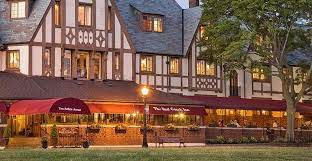 It is truly acceptable for a nature/wildlife, luxury, romance/honeymoon holiday. Red Coach Inn Niagara Falls Ny