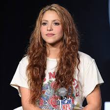 Shakira hair braids,discounted quality shakira hair braids at wigsbuy.com for sale. Shakira Debuts Hot Pink Hair Transformation Surprise E Online