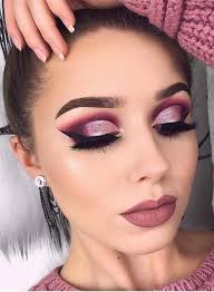 Looking For Best Beauty And Makeup Trends There Are So Many Options In Beauty Trends That Can Be Used To W Burgundy Makeup Burgundy Makeup Look Pageant Makeup
