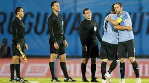 Hora y cómo seguir online. Eliminatorias Qatar 2022 Conmebol Tomo Drastica Decision Con Arbitros Del Uruguay Vs Paraguay Por Gol Mal Anulado En Var A Jonathan Rodriguez Video Rpp Noticias