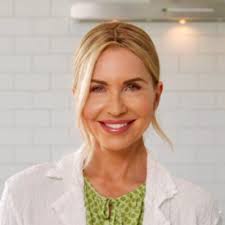 Great fun dropping by Sunrise the other day to wish Natalie Barr Happy  Birthday and congratulate her