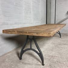 industriele tafel met gietijzeren onderstel 7 cm dik zonverbrand oud eiken tafelblad dt69 table dining table table design