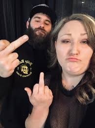 A big 𝗬𝗘𝗦 𝗜𝗙 𝗬𝗢𝗨 still loves Jelly Roll❤️✌️🎸