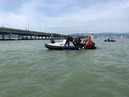 Check spelling or type a new query. Suv Terhumban Dari Jambatan Pulau Pinang Sudah Ditemui Malaysian Update Berita Terkini Untuk Anda