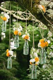 When choosing a short dress for a formal garden attire wedding, choose try to choose those lovely spring and summer time colors with delicate and light fabric. Gartenparty Deko Diy Ideen Flaschen Blumen Diy Deko Ideen Garden Wedding Decorations Garden Party Decorations Romantic Backyard