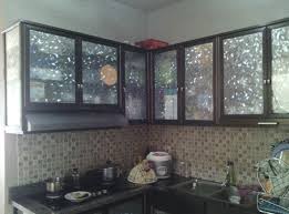 Dri laci builtin untuk pisatu sampai rak piring, kitchen set sekrang menawarkan banyak fitur pengaturan. 60 Model Kitchen Set Aluminium Minimalis 2021 Disertai Harga Rumahpedia