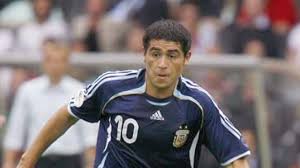 Kết quả trang 1 từ 1 đến 20 (trong tổng số 20) của riquelme. Fussball Riquelme Tritt Aus Dem Nationalteam Zuruck Fussball Faz