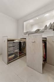 Znalezione Obrazy Dla Zapytania Antresola Z Garderoba Appartamento Piccolo Idee Arredamento Camera Da Letto Piccole Stanze