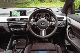 El interior entusiasma con sus detalles de equipamiento m, como las molduras de entrada con el anagrama m35i sobre las inserciones en cromo, los asientos deportivos m (opcionales) con reposacabezas integrados, los cinturones de. Bmw X2 Interior Autocar
