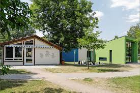 Das haus waldfrieden ist die älteste kureinrichtung in buckow. Fotos Rehaklinik Waldfrieden
