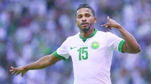 ولم ينضم الشمراني لأي فريق منذ رحيله عن اتحاد جدة في. Ø§Ù„Ø´Ù…Ø±Ø§Ù†ÙŠ ÙŠØ¹ÙˆØ¯ Ù„Ù„Ù…Ù„Ø§Ø¹Ø¨ Ø¨Ù‚Ù…ÙŠØµ Ø¶Ù…Ùƒ ÙˆØ£Ù…Ø±Ø§Ø¨Ø· ÙˆØ­Ø¯Ø§ÙˆÙŠØ§ ØµØ­ÙŠÙØ© Ù…ÙƒØ©