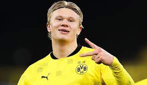 Conversația argentinianului cu un jucător de la psg, în drumul spre vestiare. Bvb Erling Haaland Und Emre Can Sprechen Uber Ihre Ziele Mit Borussia Dortmund