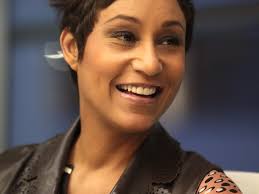 ChooseChicago chooses Desiree Rogers — a vision in yellow