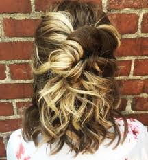 Perhaps this updo is the simplest hairstyle for the shoulder length hair that you can do yourself. 25 Must Try Medium Length Layered Haircuts For 2021