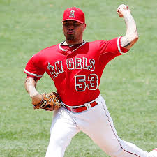 Héctor santiago page at the bullpen wiki. Angels Pitcher Hector Santiago Mixing Breaking Balls For Fantasy Success Sports Illustrated