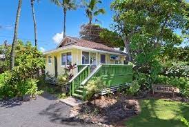 17 Palms Kauai Vacation Rentals Kauai Hawaii Cottages For Rent Kauai Hawaii Vacation Homes For Rent Kaua Beach Cottage Decor Hawaii Homes Vacation Home Rentals