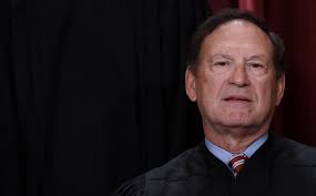 Juez Alito cuestiona la posibilidad de un compromiso político en una  grabación secreta