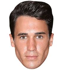 Angus Findlay (Casual) Pappaufsteller