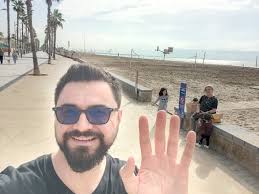 We are looking for the ideal place in Valencia! Dear community, we intend  to move permanently to Valencia, after visiting many other countries around  the world and falling in love with everything