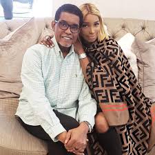 Born in queens, new york and raised in athens, georgia, she is best known for having appeared on the reality television series the real housewives of atlanta as an original cast member and for her recurring. Nene Leakes And Gregg Leakes Sweetest Photos People Com